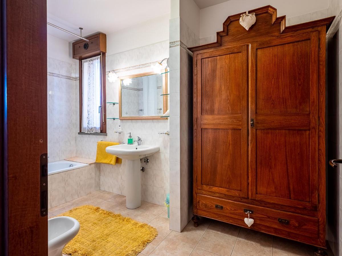 Il Bosco Di Re Guesthouse, Camera Matrimoniale Ρέτζιο Εμίλια Εξωτερικό φωτογραφία